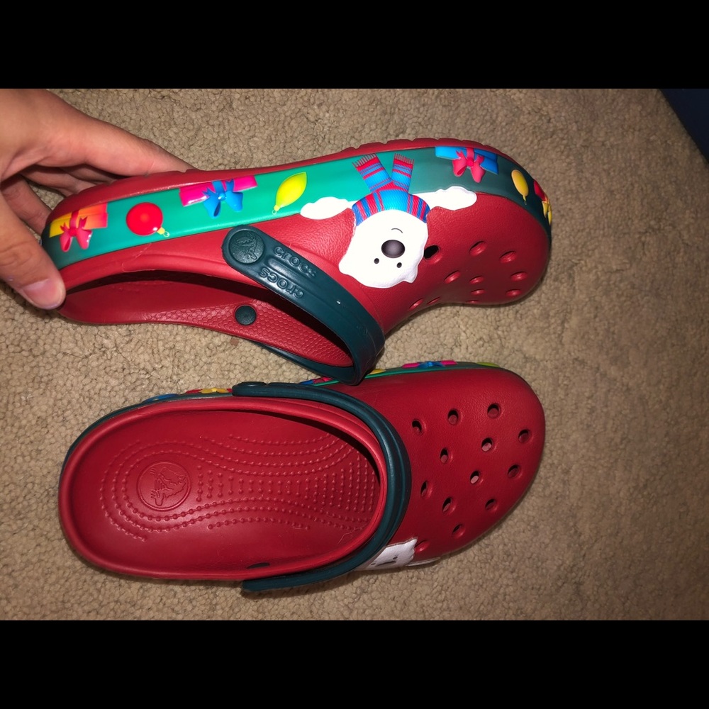 CHRISTMAS CROCS!!!!